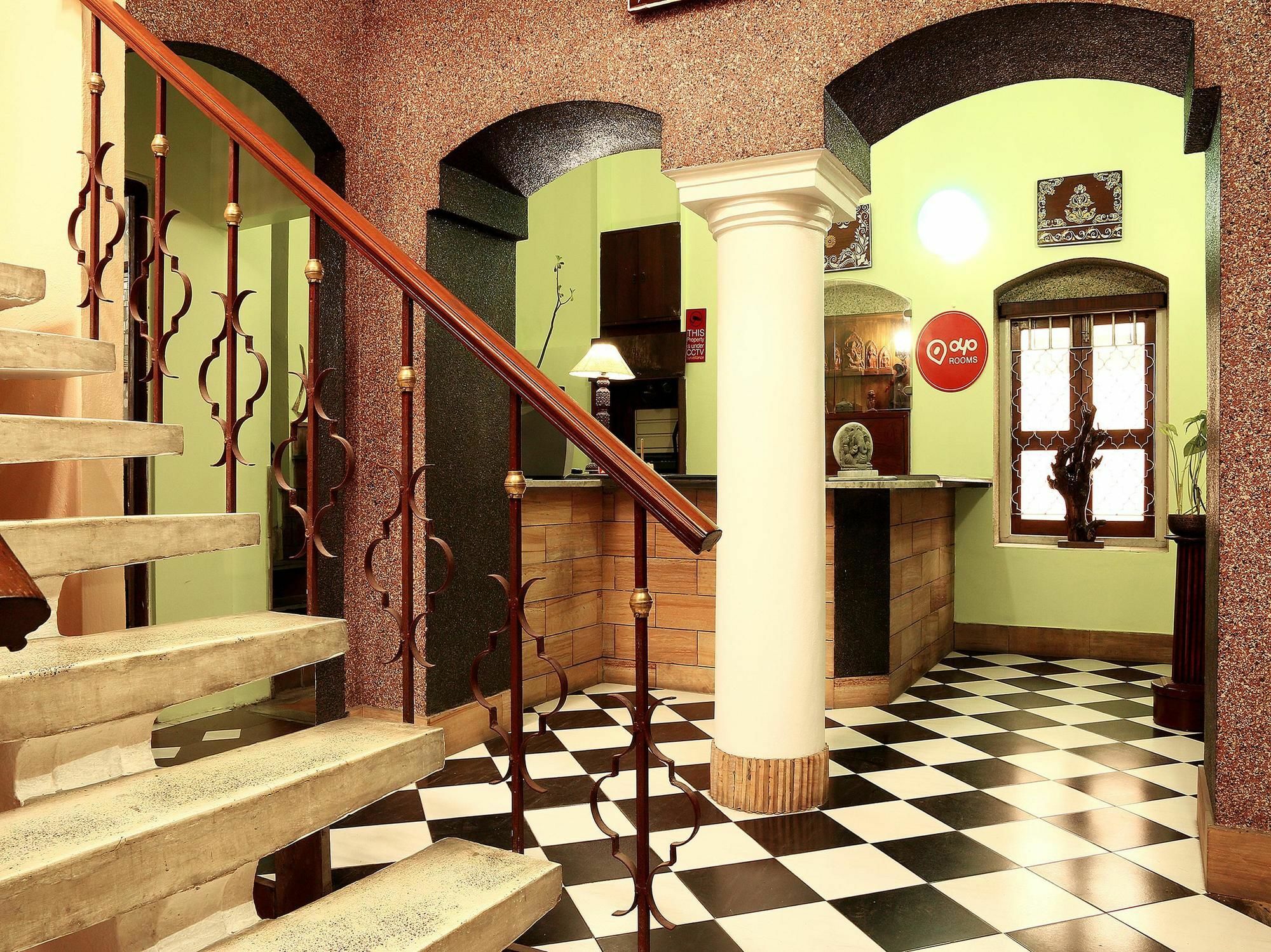 Oyo 2967 Bella Vista Otel Kalküta Dış mekan fotoğraf